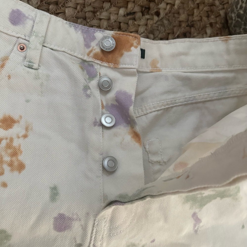 HIGHEST RISE SPLATTER SHORTS - Picture 3 of 8